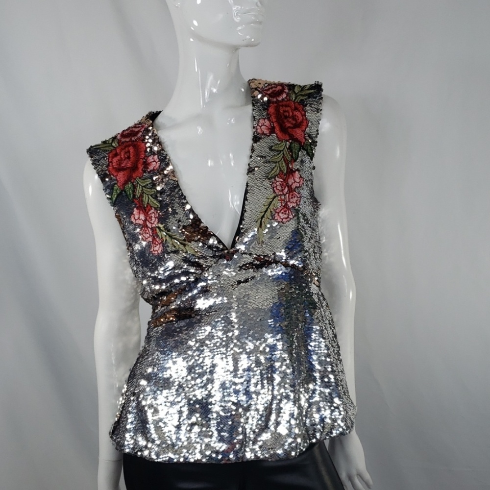 Alexia Admor Silver Sequin and Embroidered Top 8